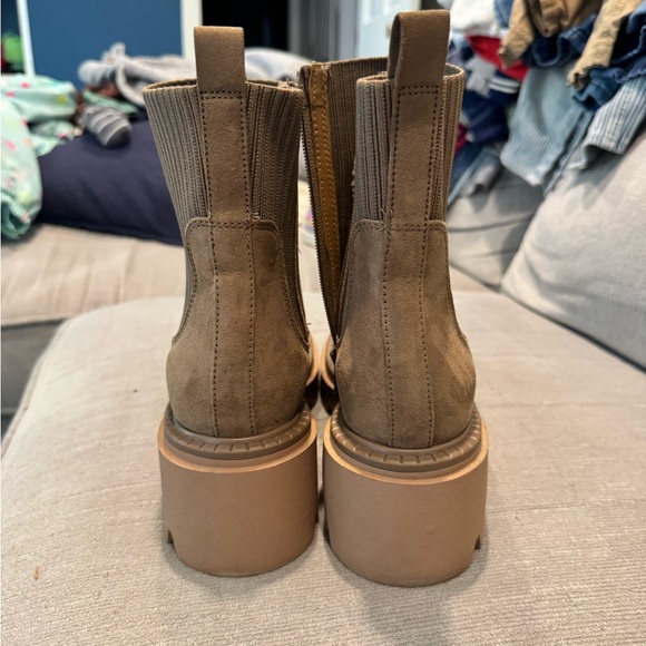 Women’s Chunky Chelsea Ankle Boots in Brown - Picture 4 of 6